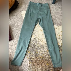 Victoria’s Secret Full Length Leggings - Size 6